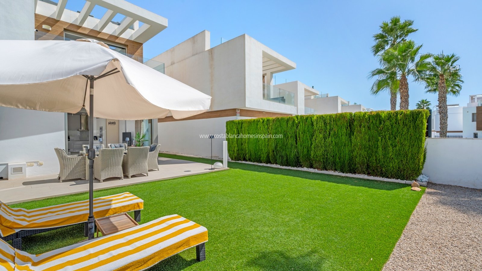 Resale - Detached Villa - Orihuela Costa - Villamartin