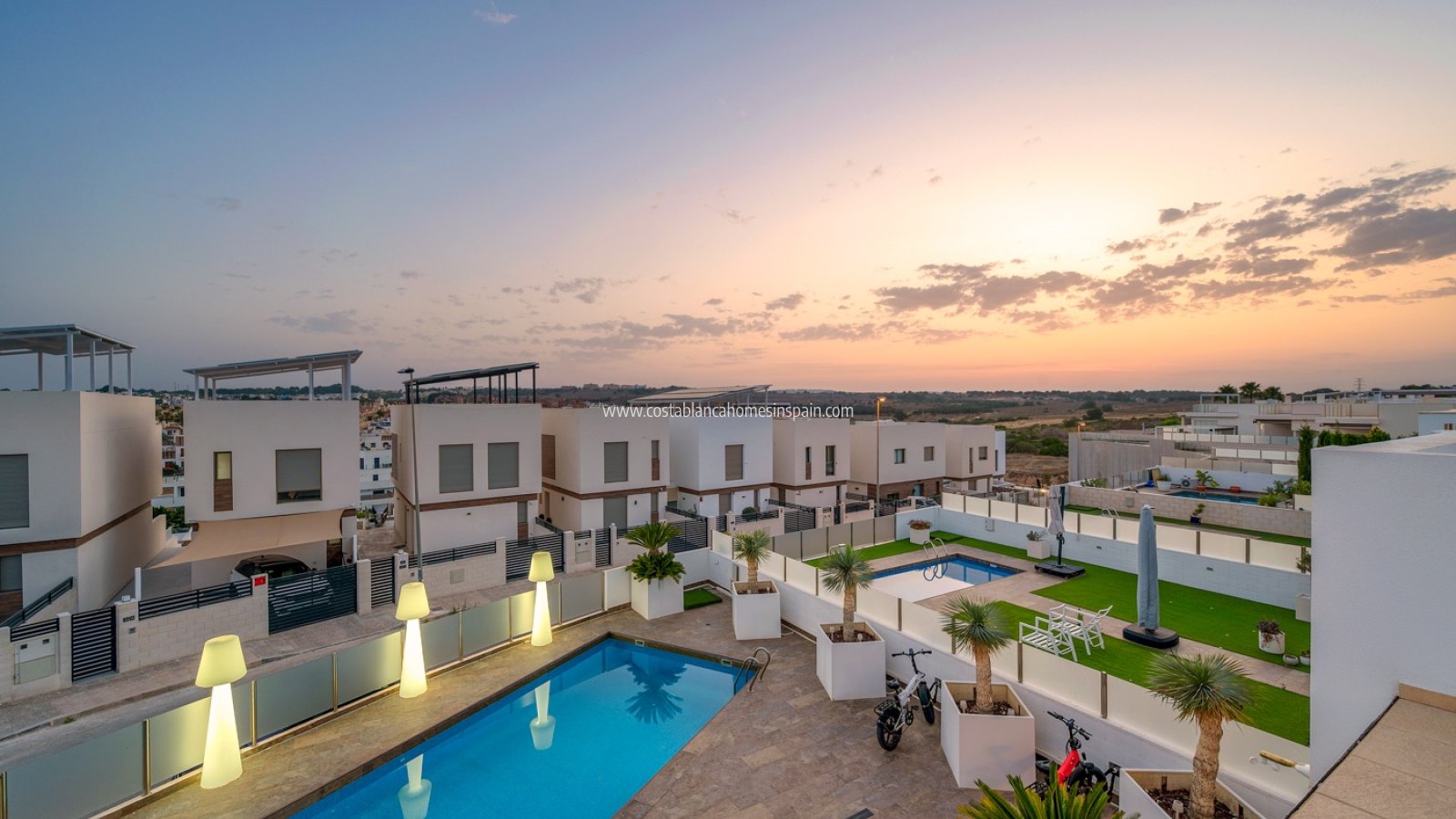 Resale - Detached Villa - Orihuela Costa - Villamartin