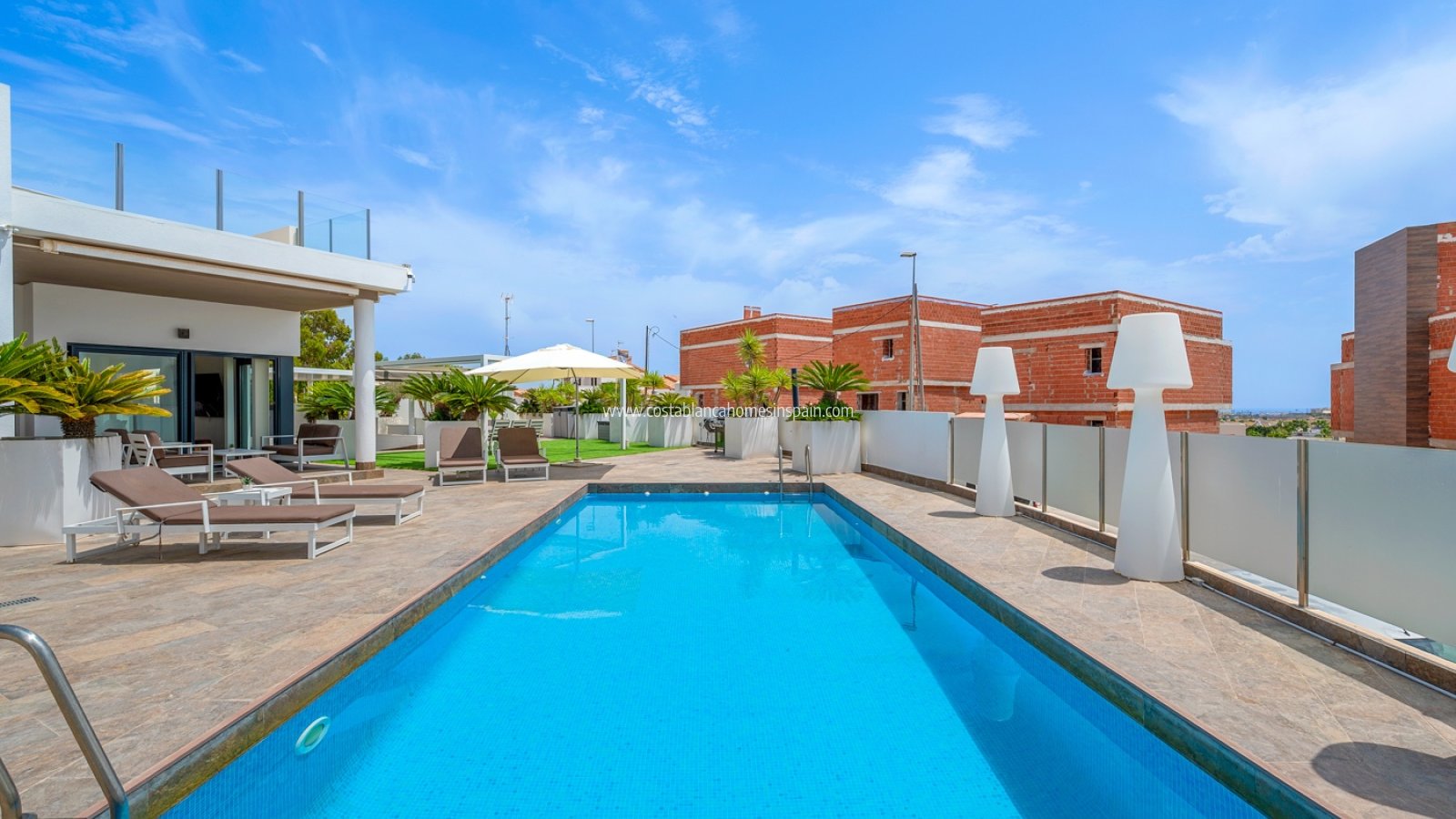 Resale - Detached Villa - Orihuela Costa - Villamartin