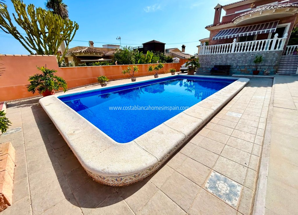 Resale - Detached Villa - Orihuela - Los Balcones