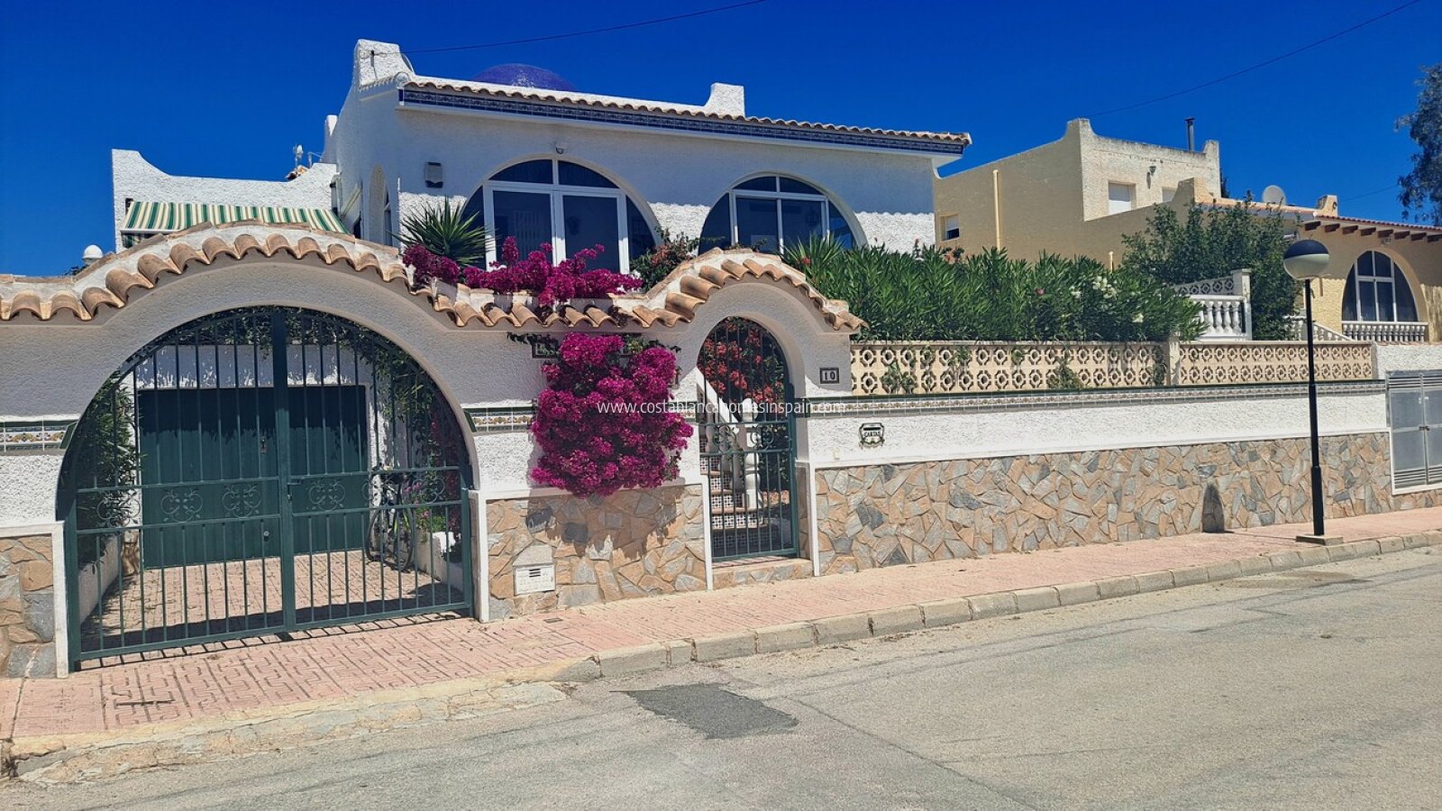 Resale - Detached Villa - San Miguel de Salinas - BLUE LAGOON