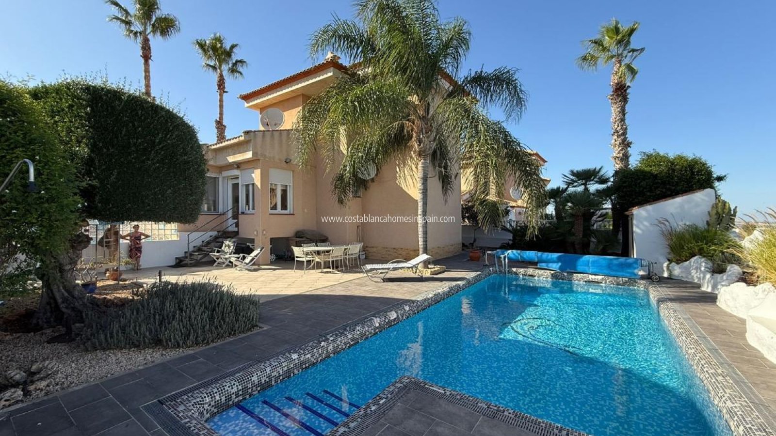 Resale - Detached Villa - San Miguel de Salinas