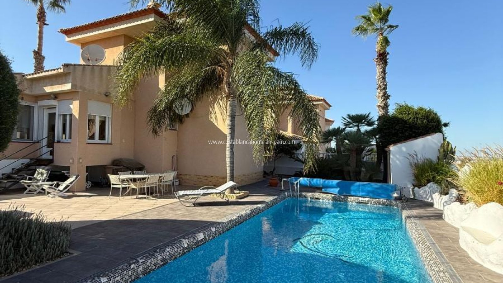 Resale - Detached Villa - San Miguel de Salinas