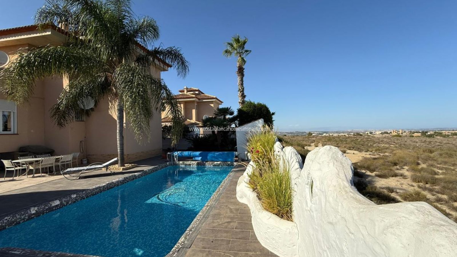 Resale - Detached Villa - San Miguel de Salinas