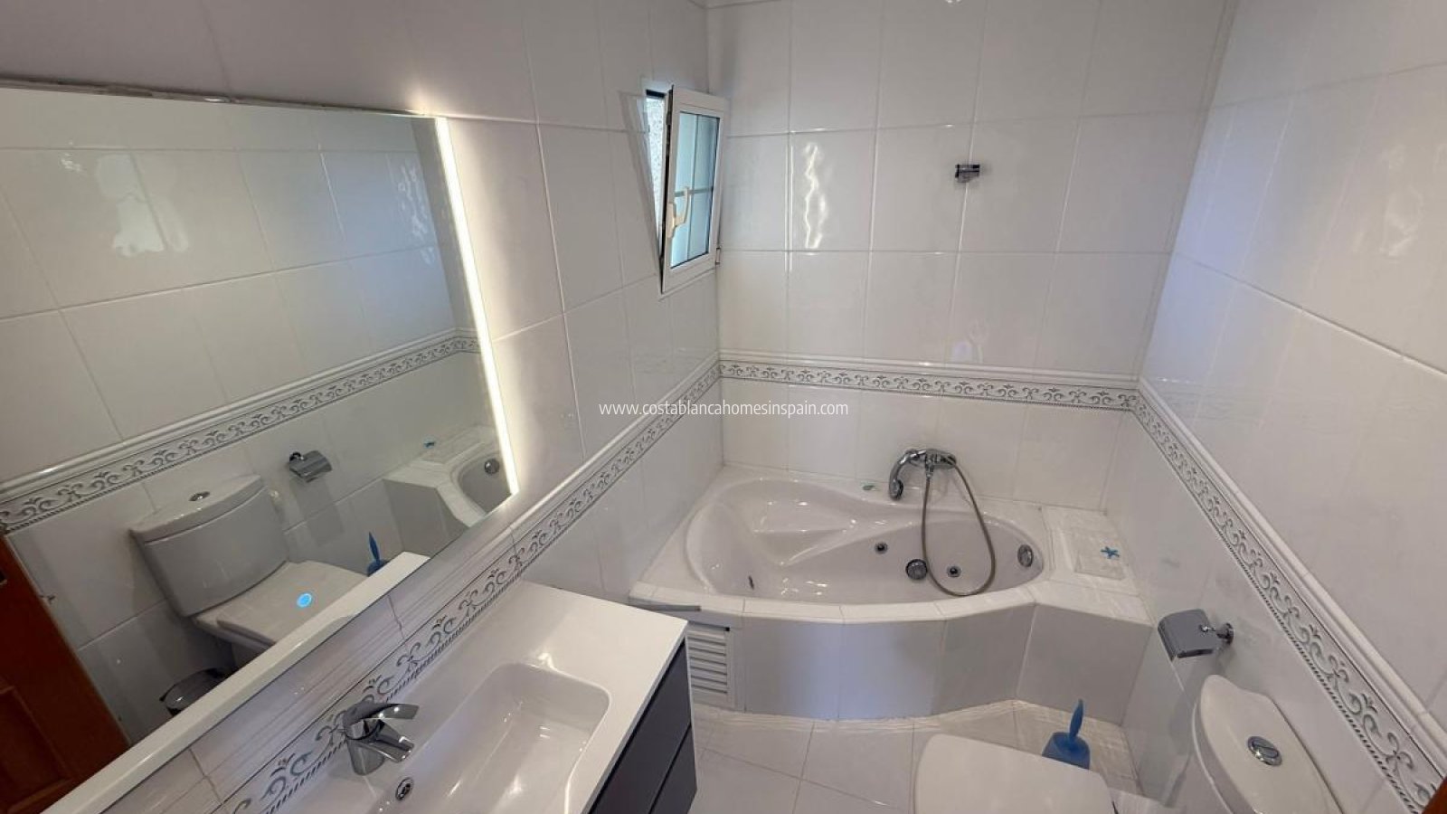 Resale - Detached Villa - San Miguel de Salinas