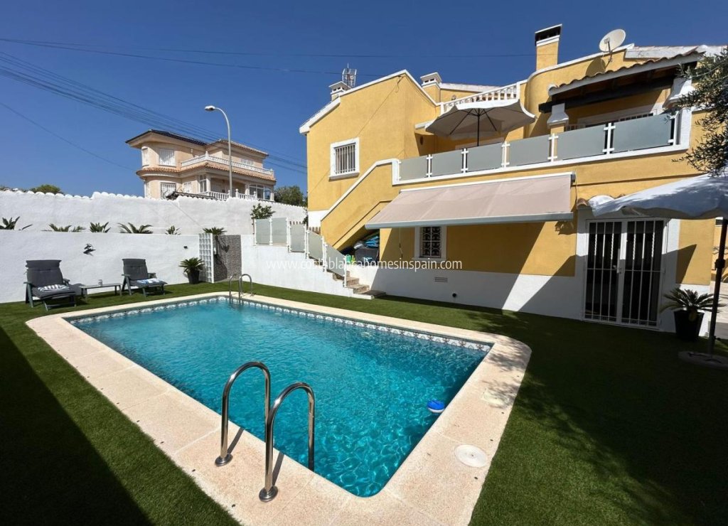 Resale - Detached Villa - San Miguel de Salinas