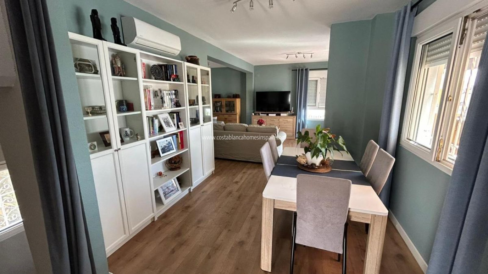 Resale - Detached Villa - San Miguel de Salinas