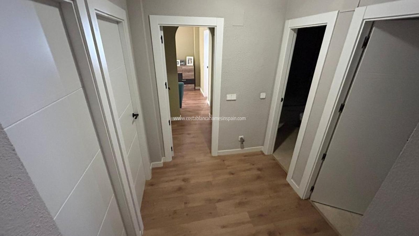 Resale - Detached Villa - San Miguel de Salinas