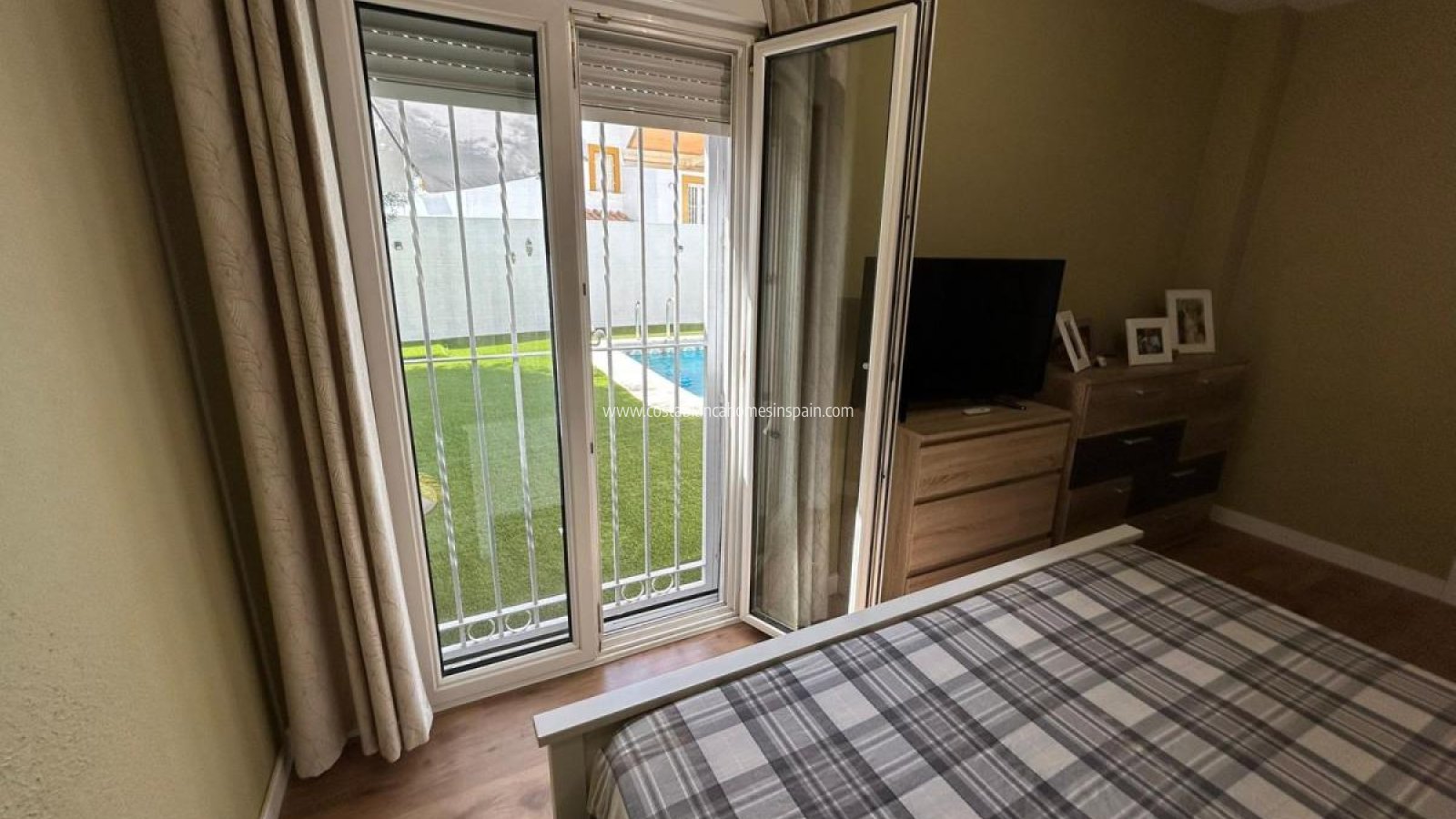 Resale - Detached Villa - San Miguel de Salinas