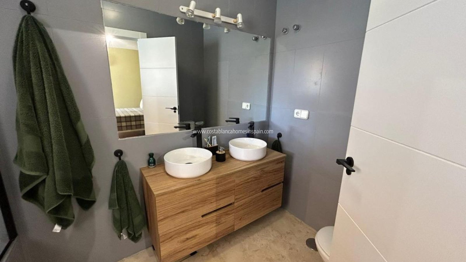 Resale - Detached Villa - San Miguel de Salinas