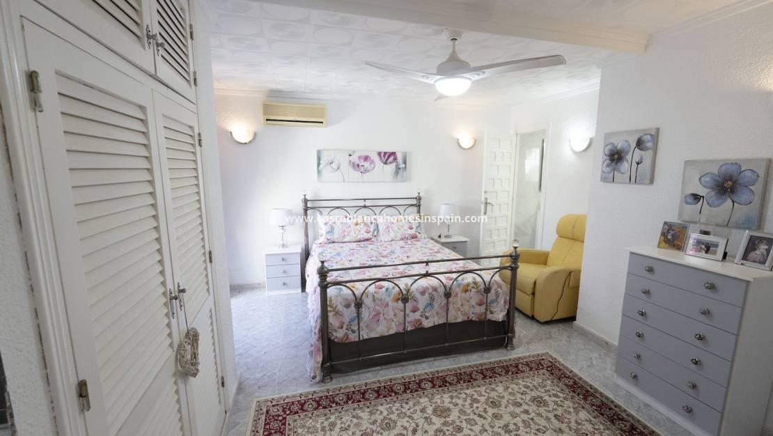 Resale - Detached Villa - Torrevieja - San Luis