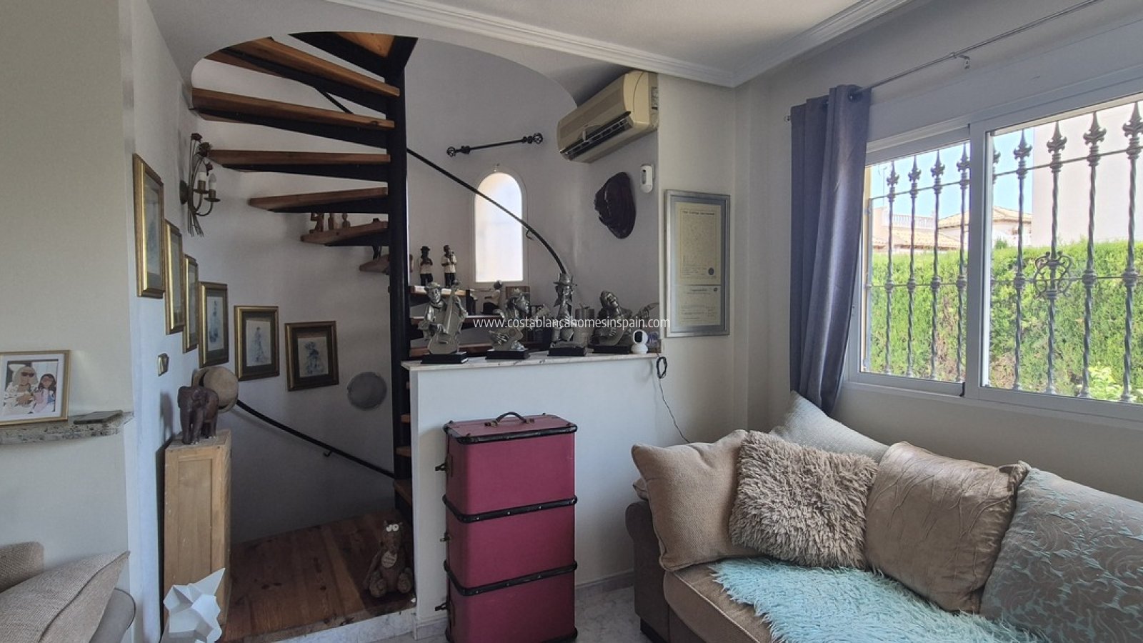 Resale - Detached Villa - Villamartin - Costa Blanca
