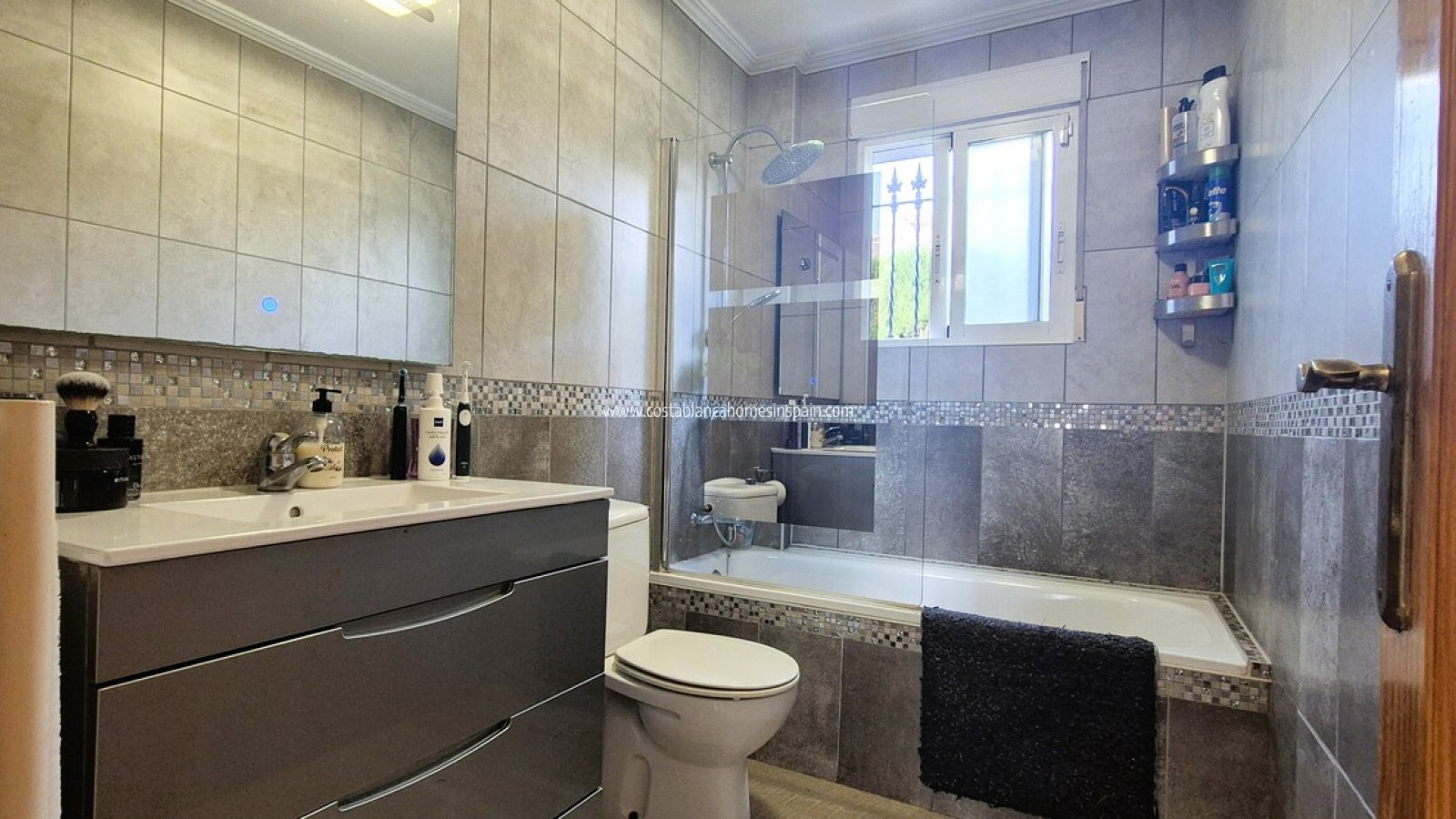 Resale - Detached Villa - Villamartin - Costa Blanca
