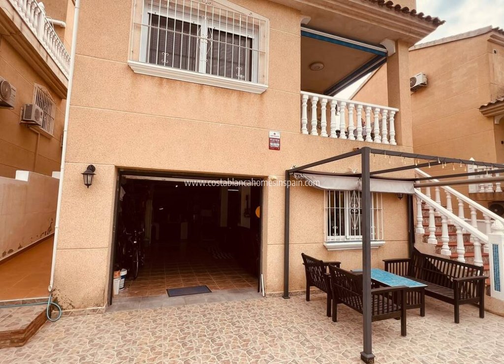Resale - Detached Villa - Villamartin - Costa Blanca