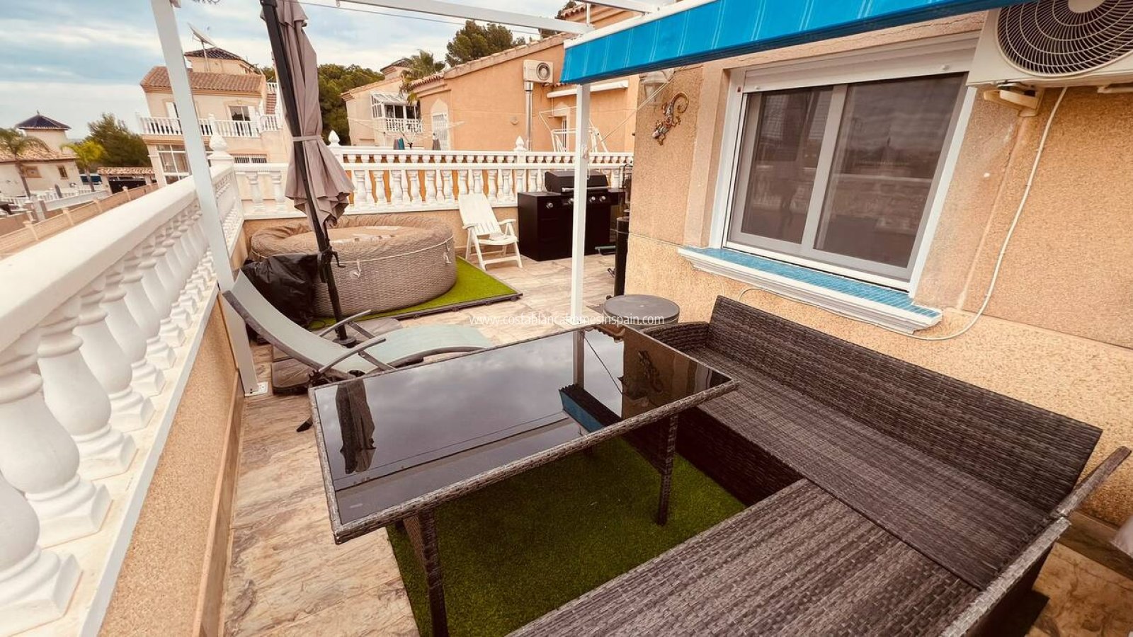 Resale - Detached Villa - Villamartin - Costa Blanca