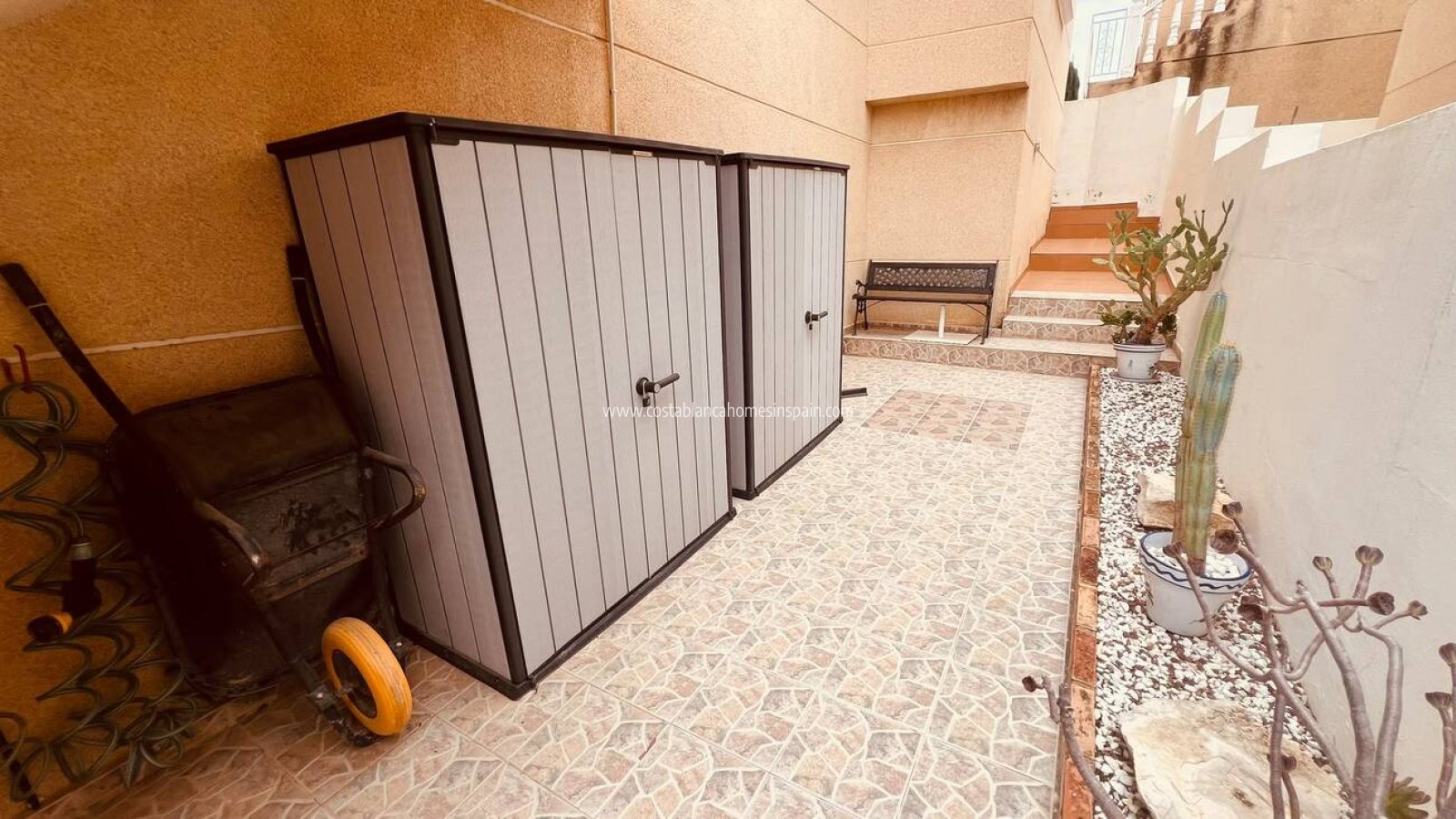 Resale - Detached Villa - Villamartin - Costa Blanca