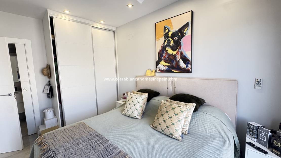 Resale - Detached Villa - Villamartin - Pau 26