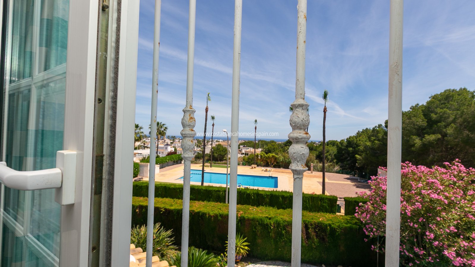 Resale - Detached Villa - Villamartin - Rioja