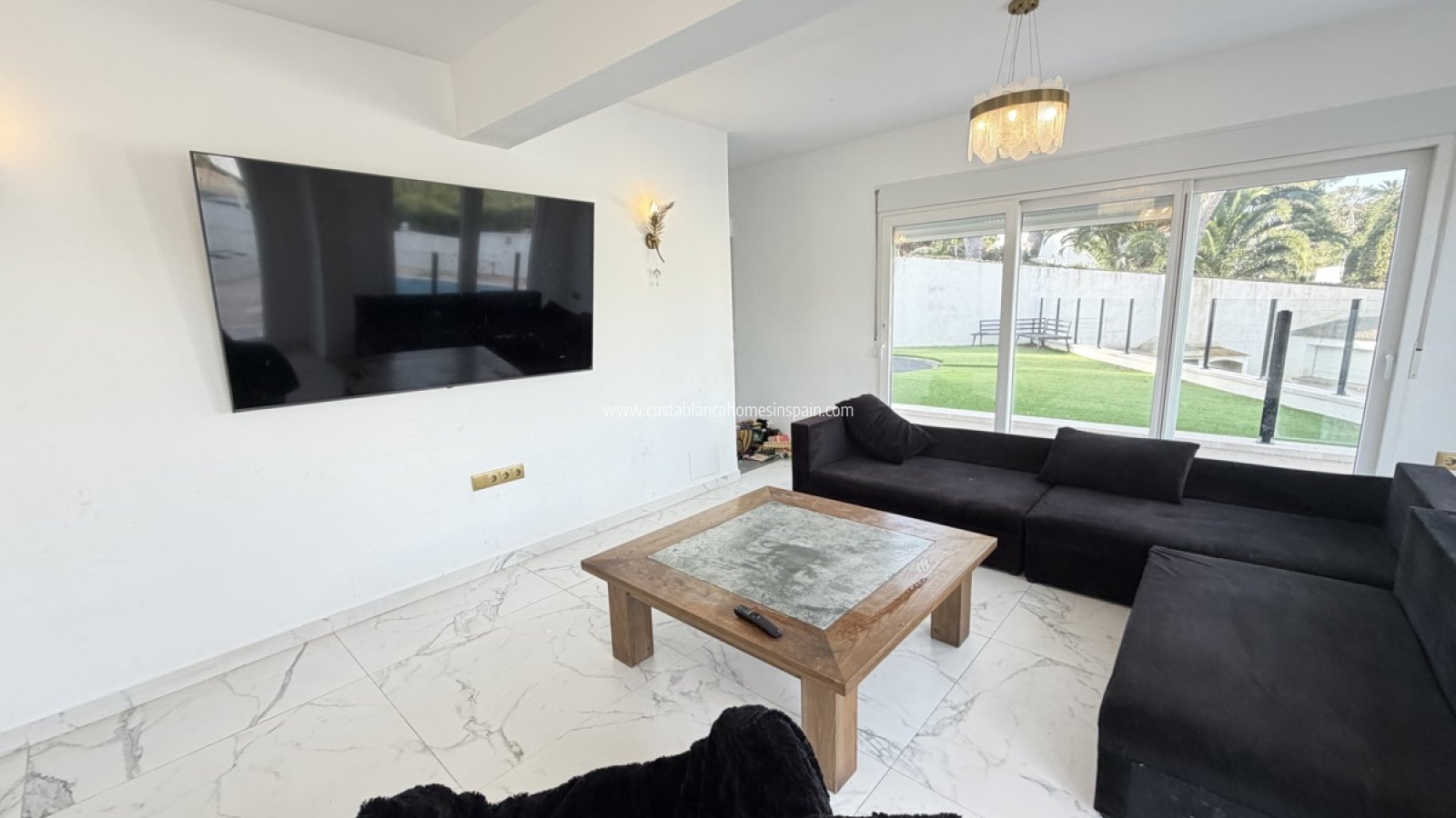 Resale - Detached Villa - Villamartin