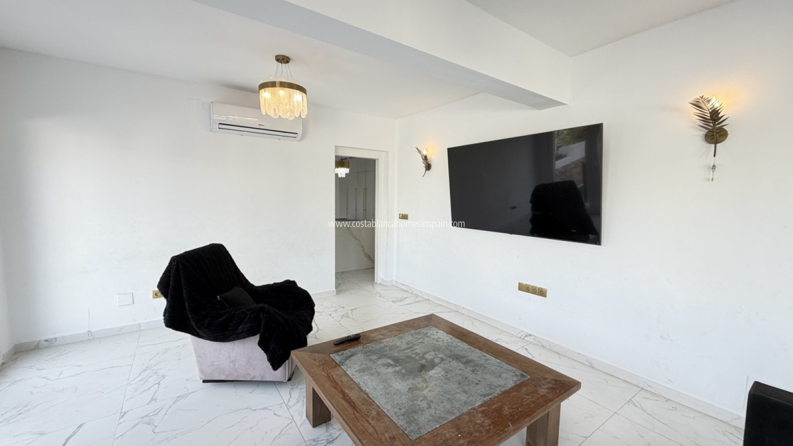 Resale - Detached Villa - Villamartin