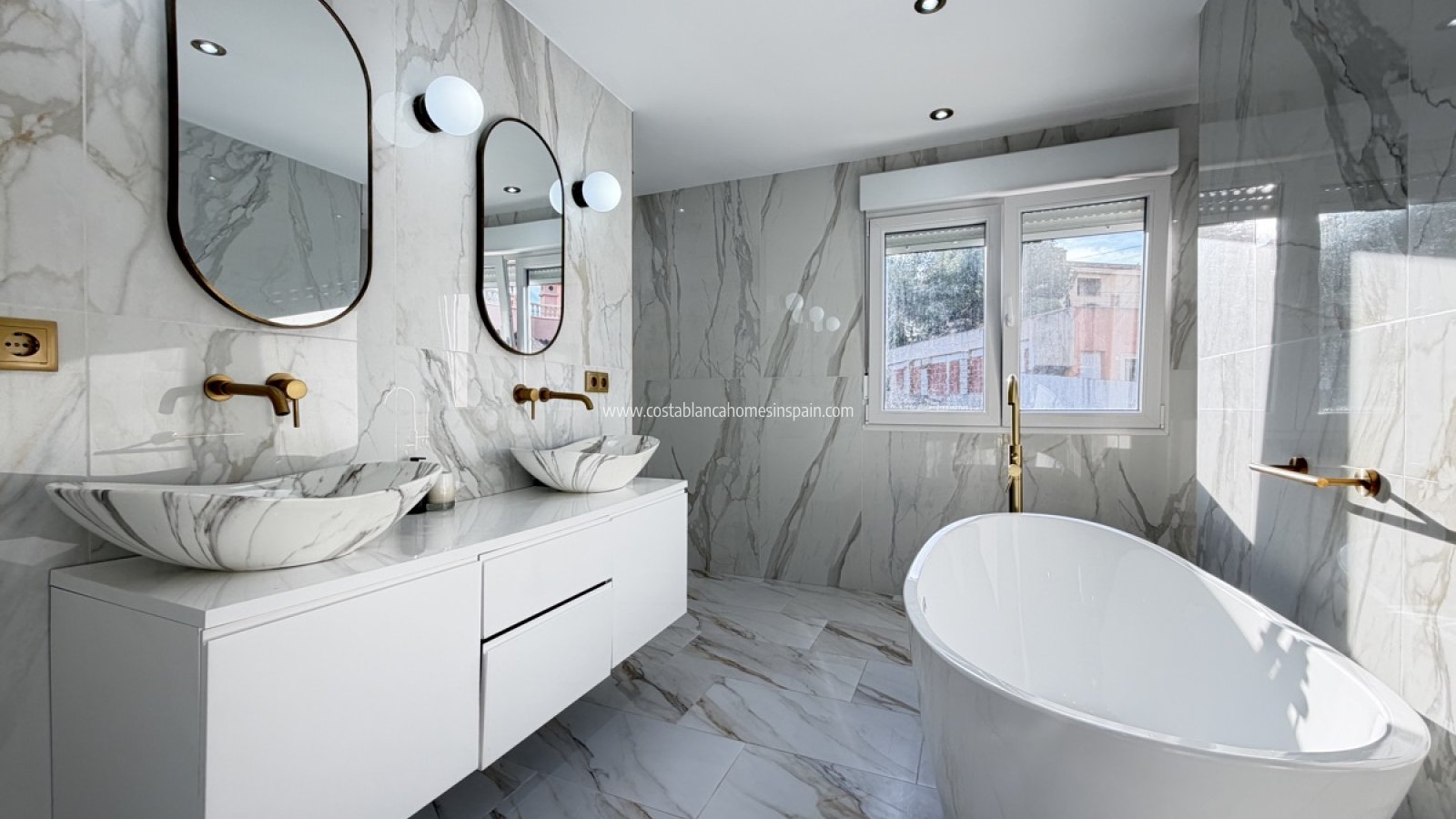 Resale - Detached Villa - Villamartin