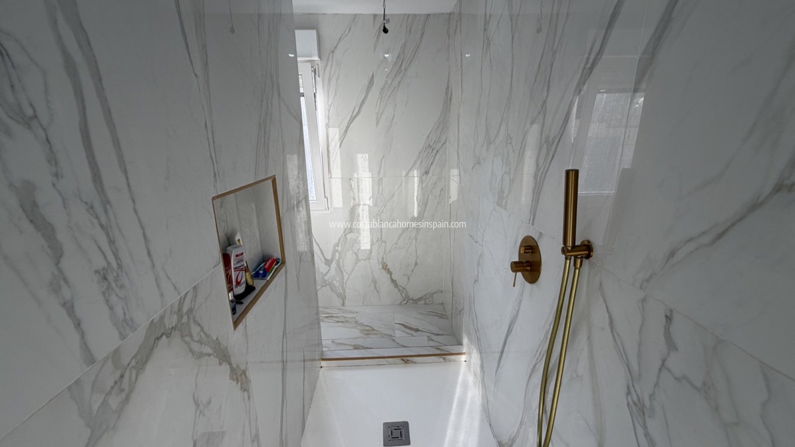 Resale - Detached Villa - Villamartin