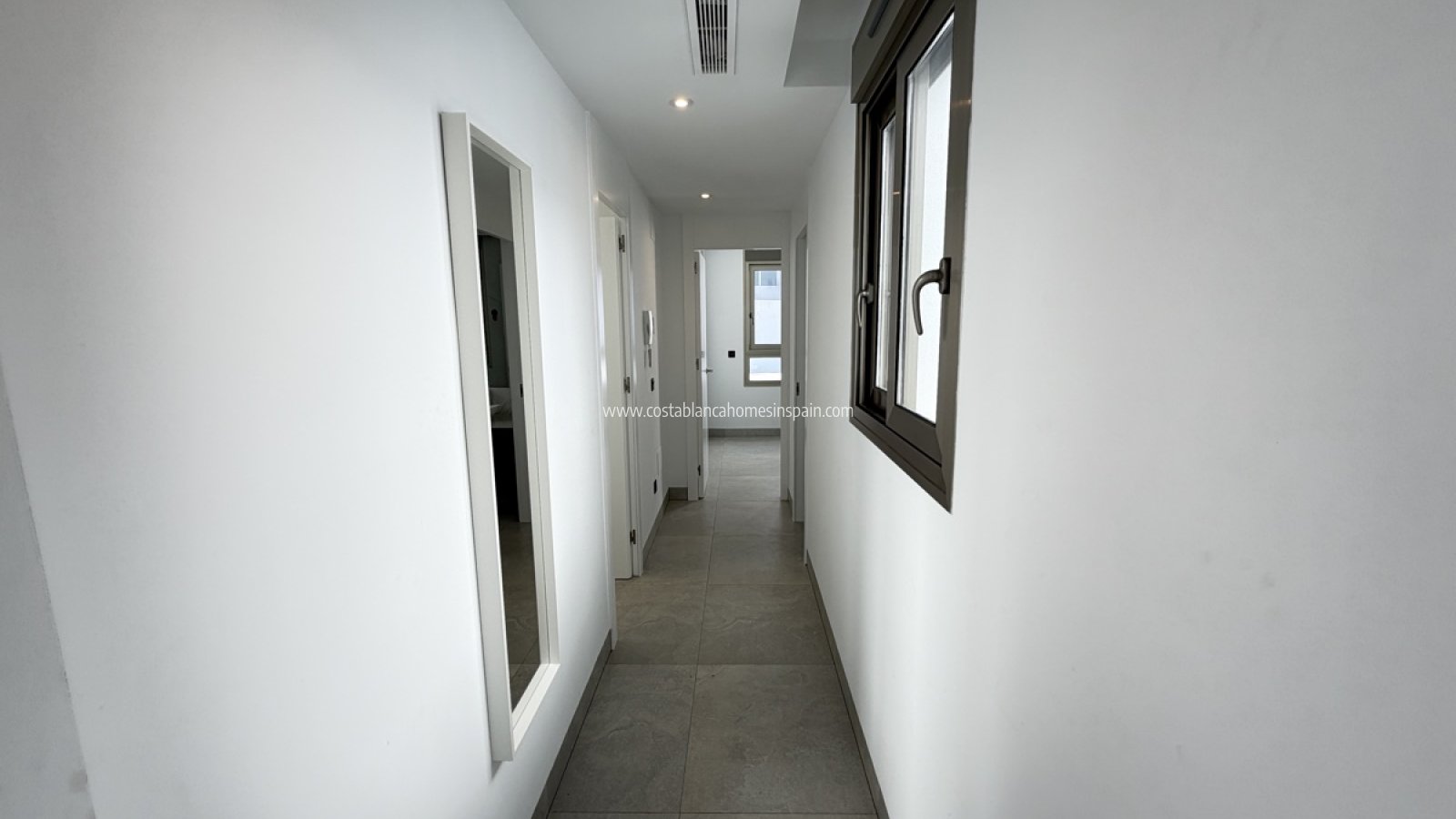 Resale - Detached Villa - Villamartin