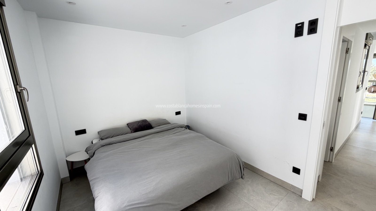 Resale - Detached Villa - Villamartin