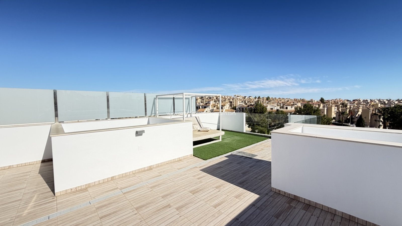 Resale - Detached Villa - Villamartin