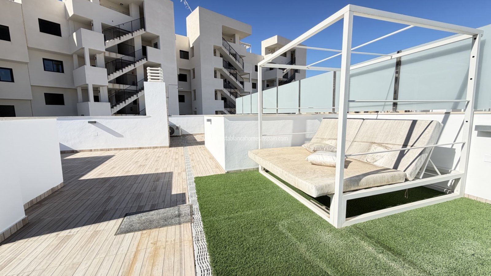 Resale - Detached Villa - Villamartin