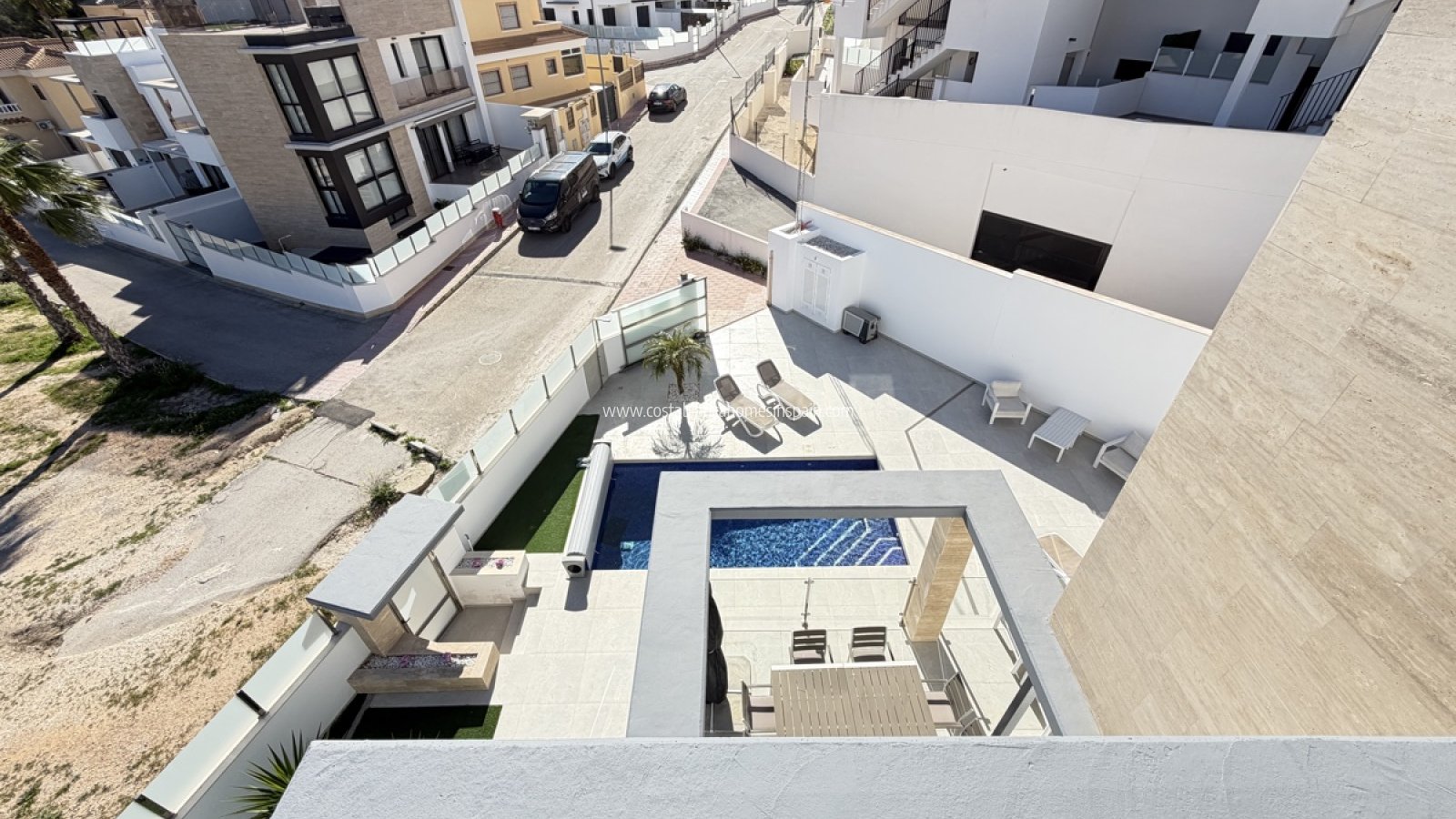 Resale - Detached Villa - Villamartin