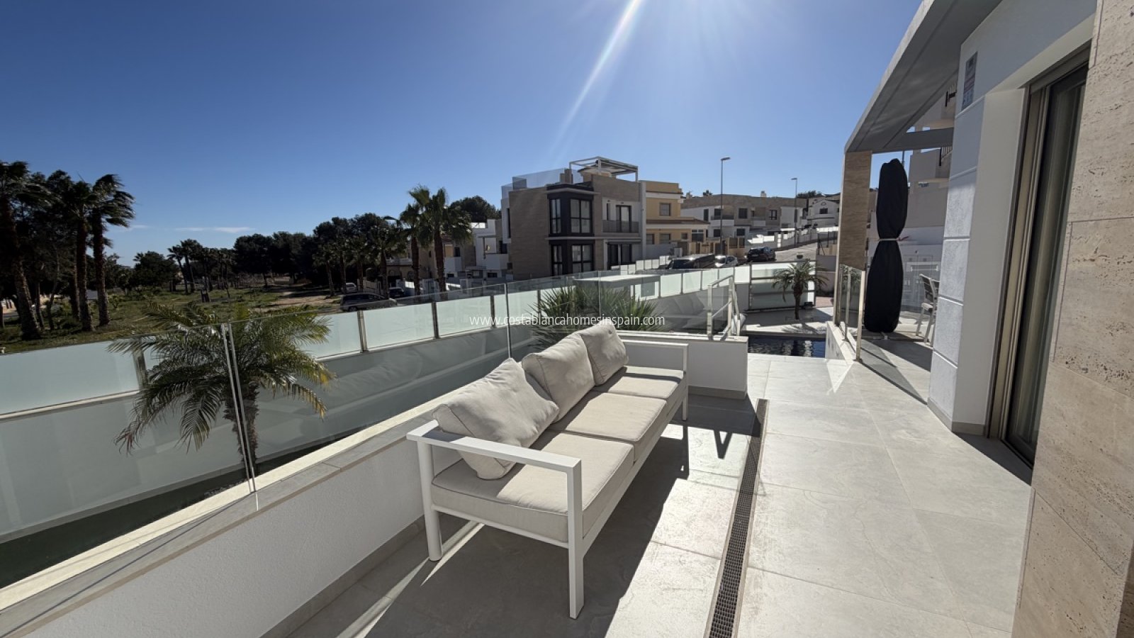 Resale - Detached Villa - Villamartin