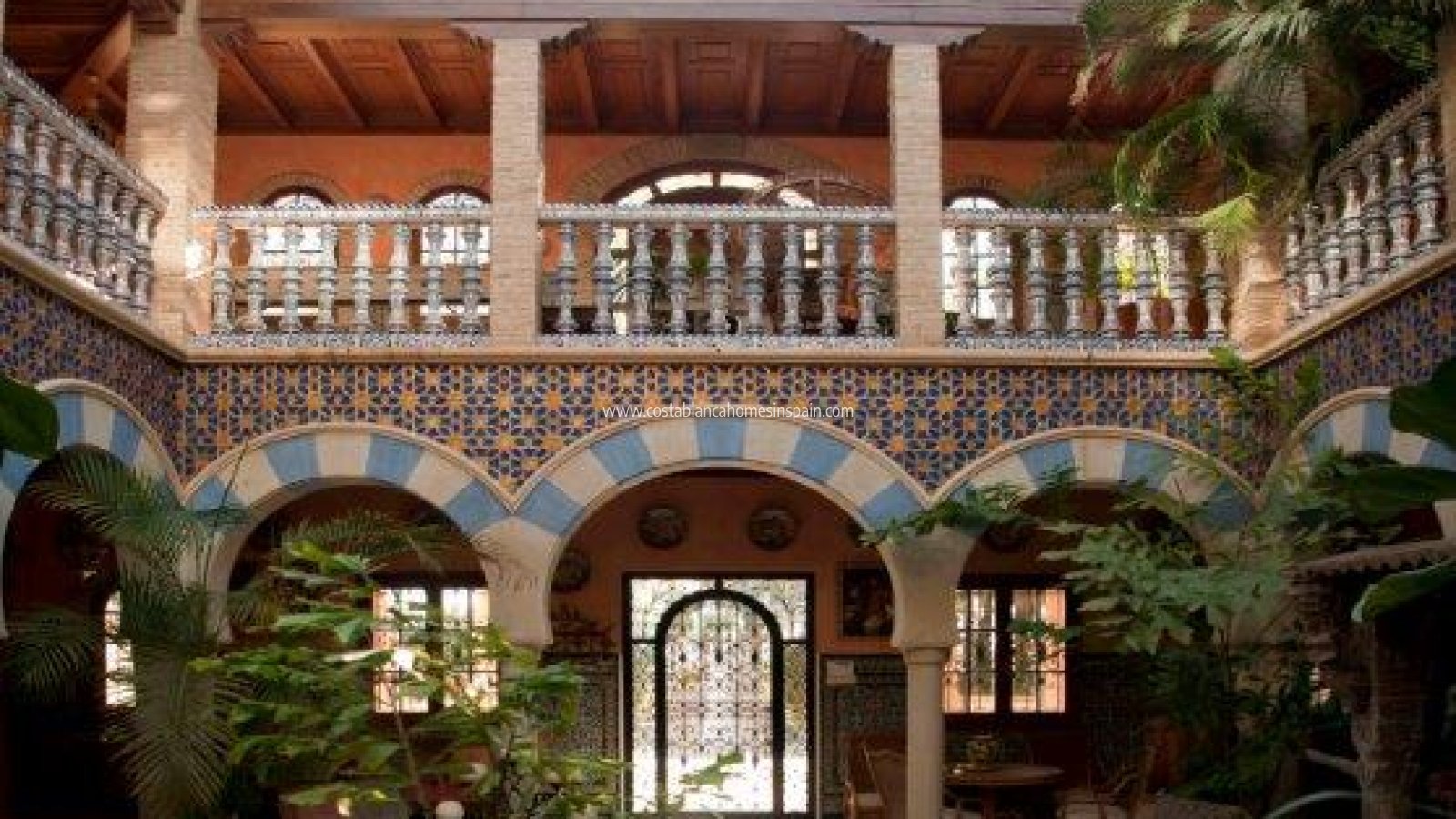 Resale - Detached Villa - Villamartin