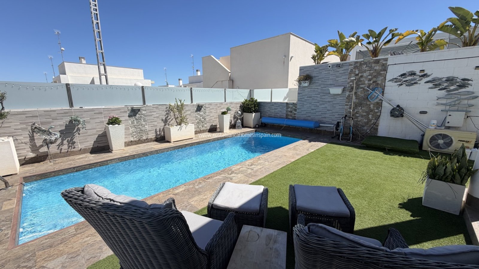Resale - Detached Villa - Villamartin