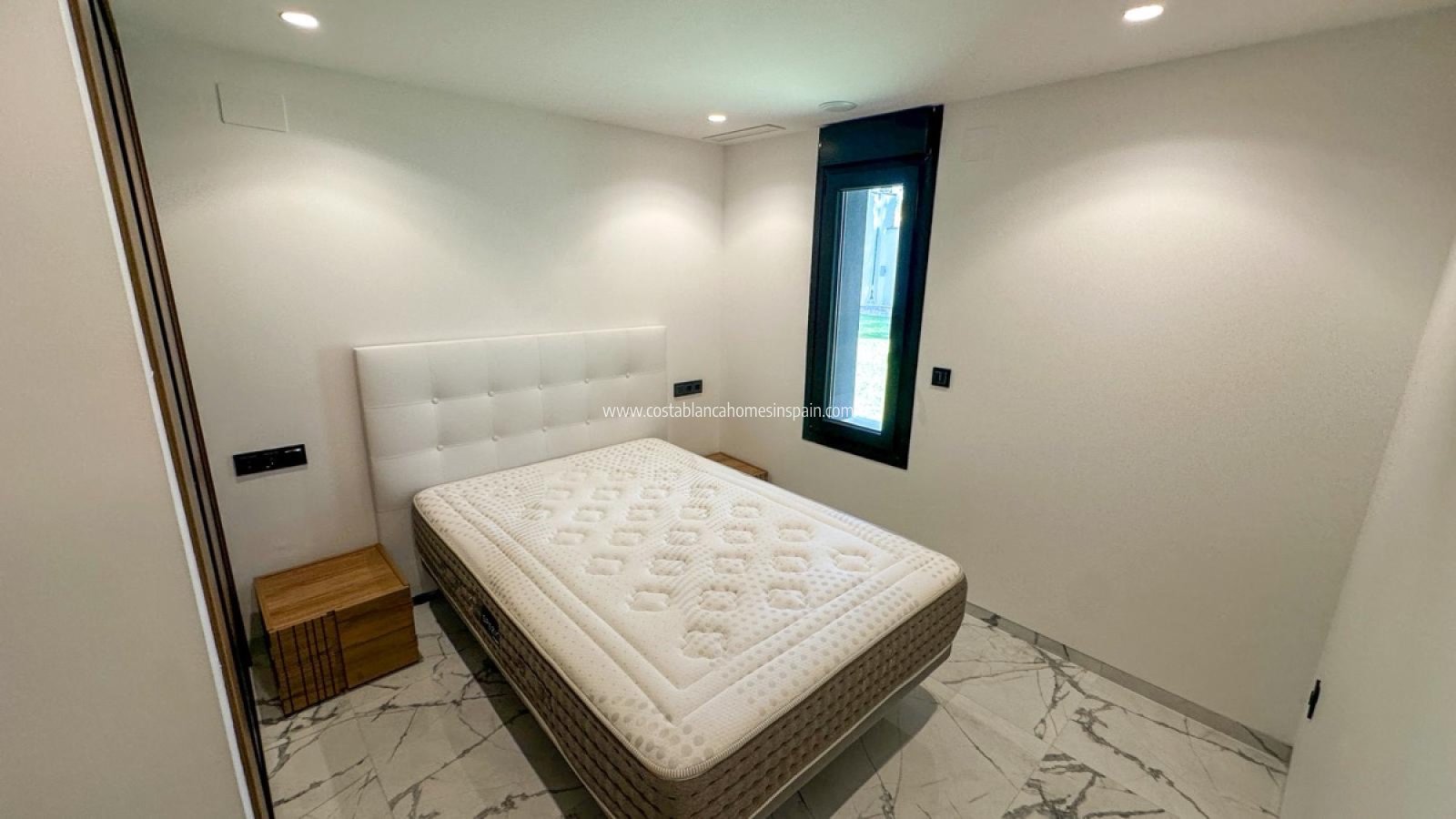 Resale - Detached Villa - Villamartin