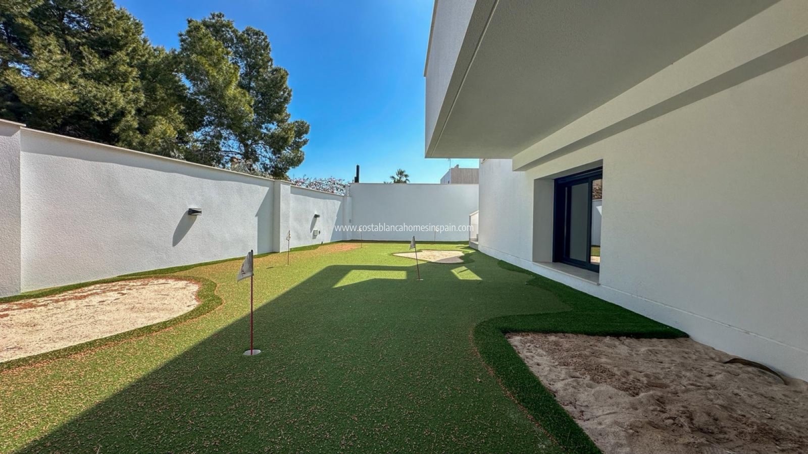 Resale - Detached Villa - Villamartin