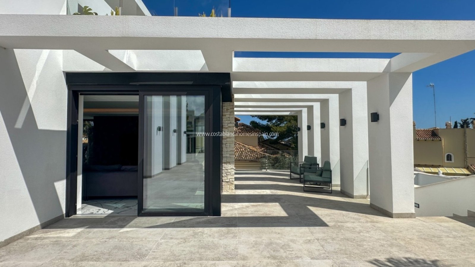 Resale - Detached Villa - Villamartin