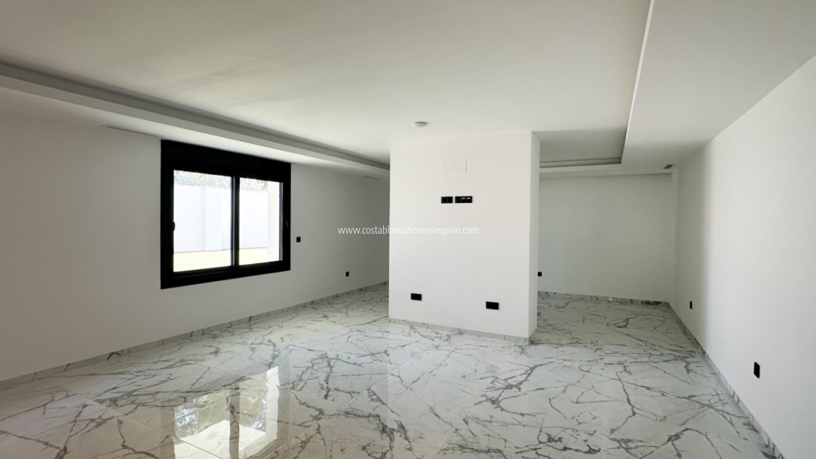 Resale - Detached Villa - Villamartin
