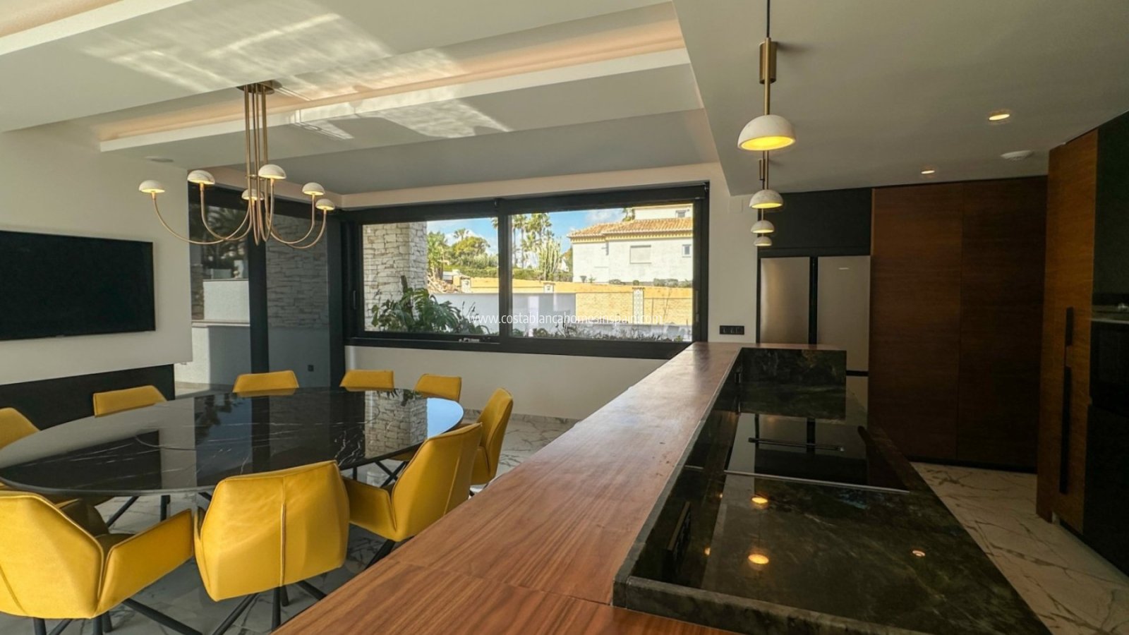 Resale - Detached Villa - Villamartin