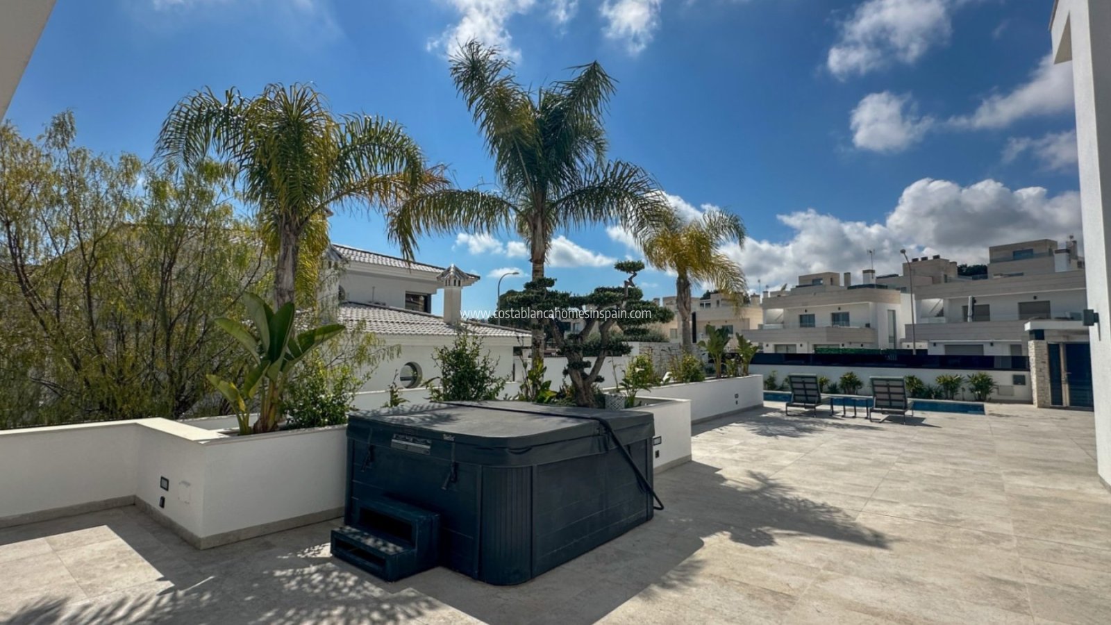 Resale - Detached Villa - Villamartin