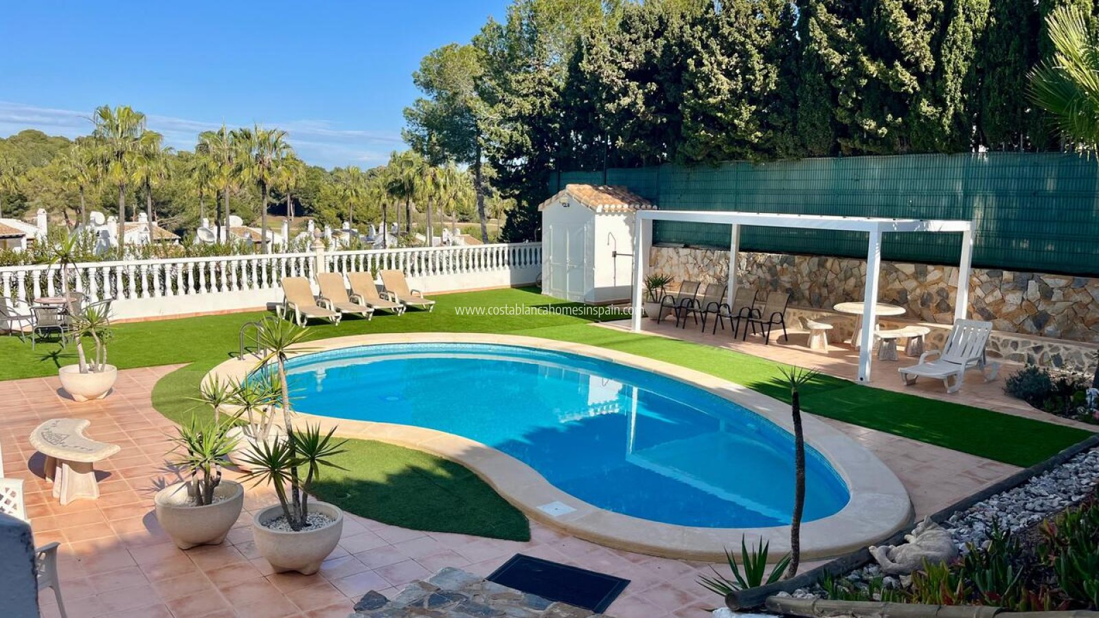 Resale - Detached Villa - Villamartin