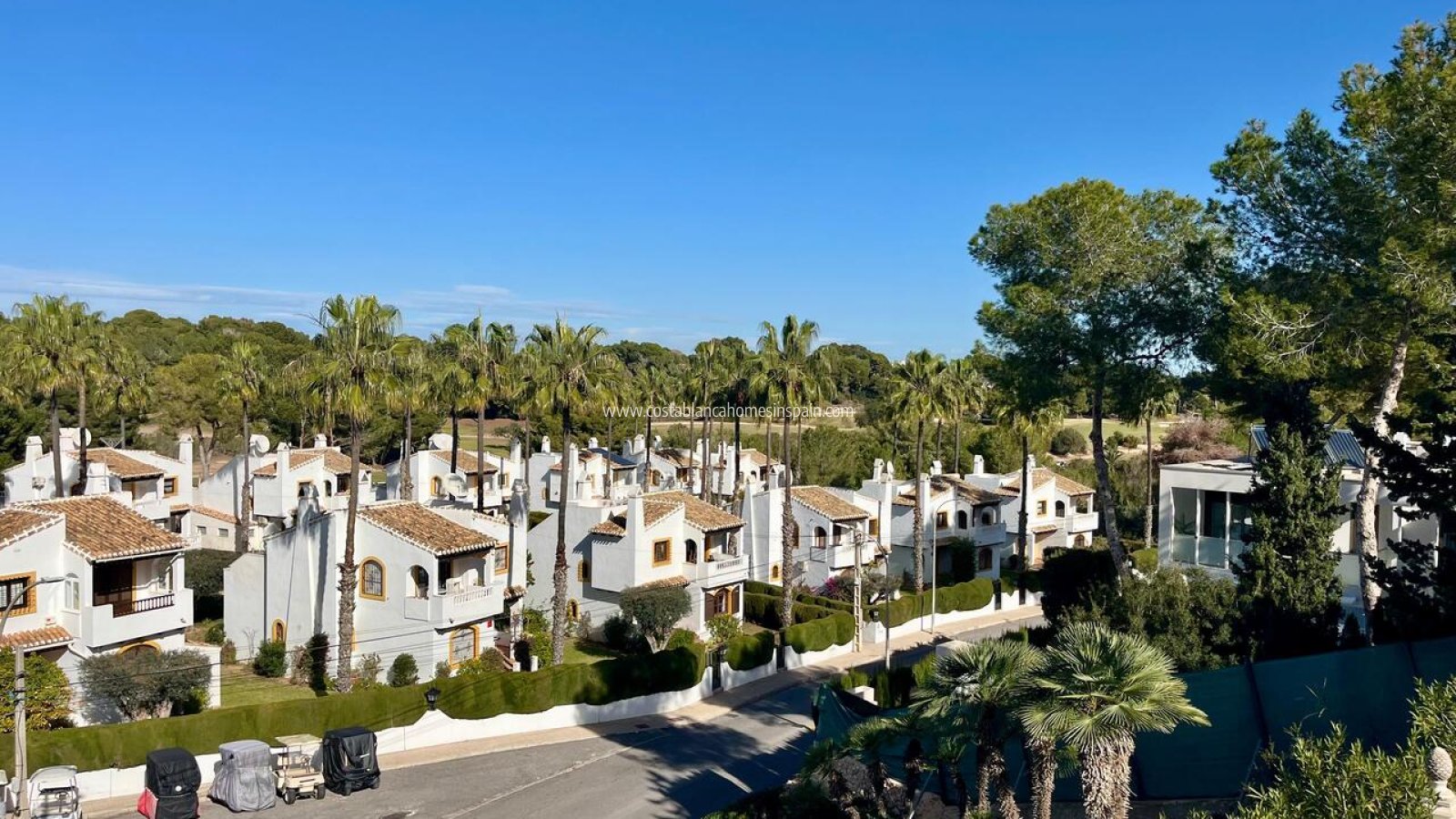 Resale - Detached Villa - Villamartin