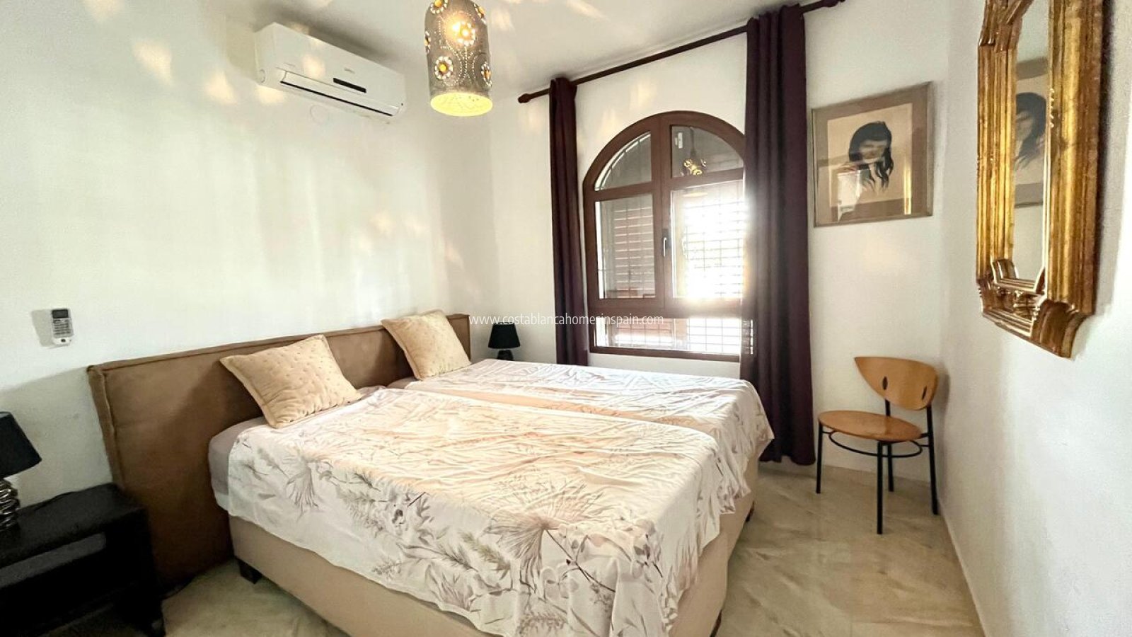 Resale - Detached Villa - Villamartin