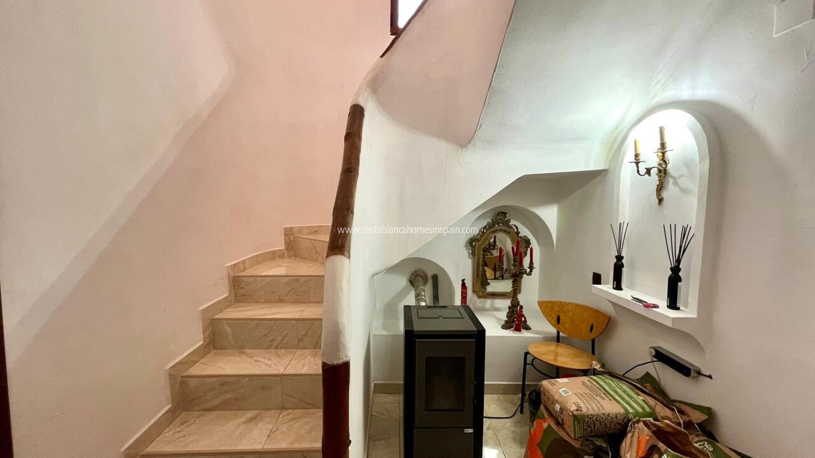Resale - Detached Villa - Villamartin