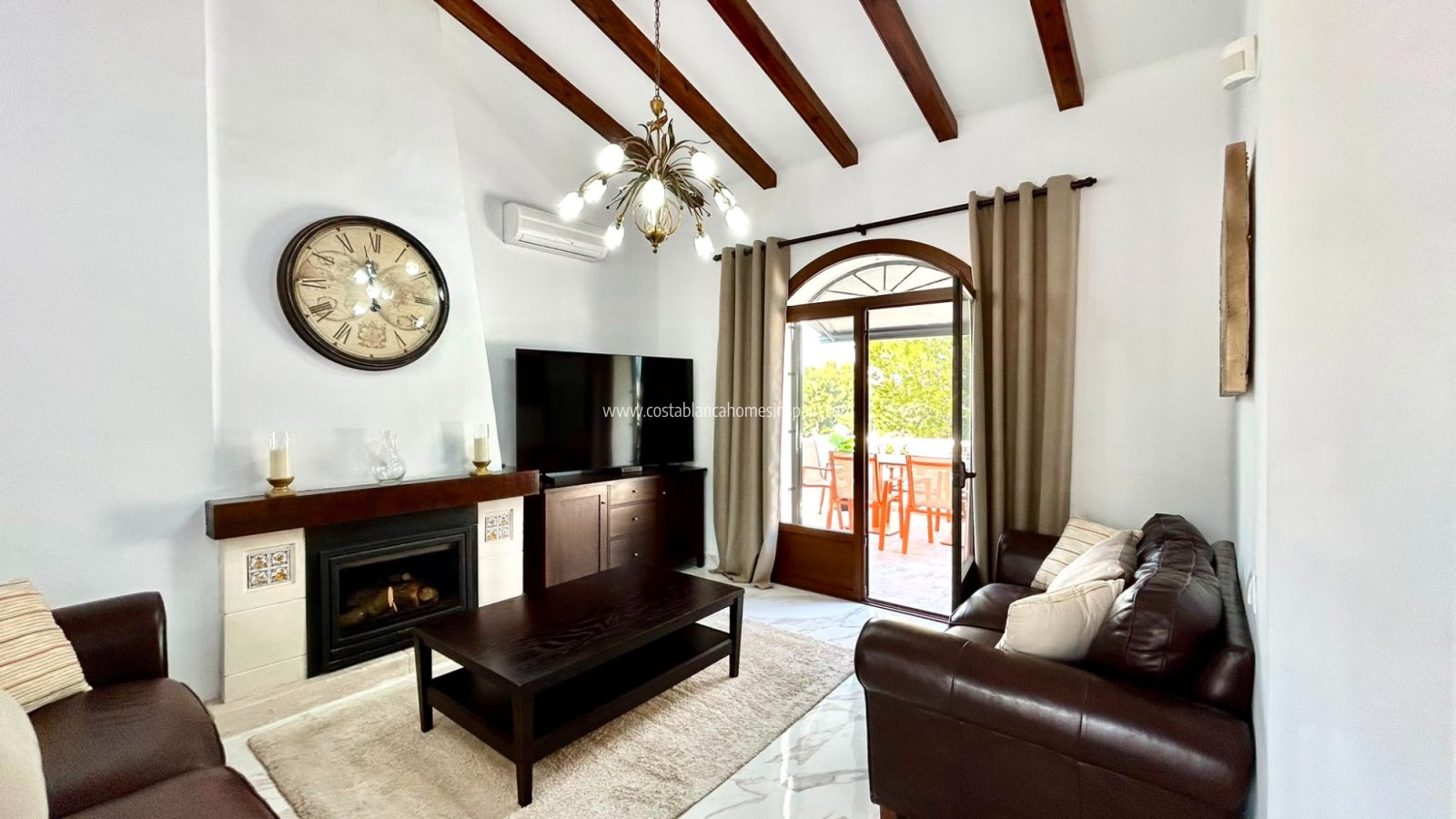 Resale - Detached Villa - Villamartin
