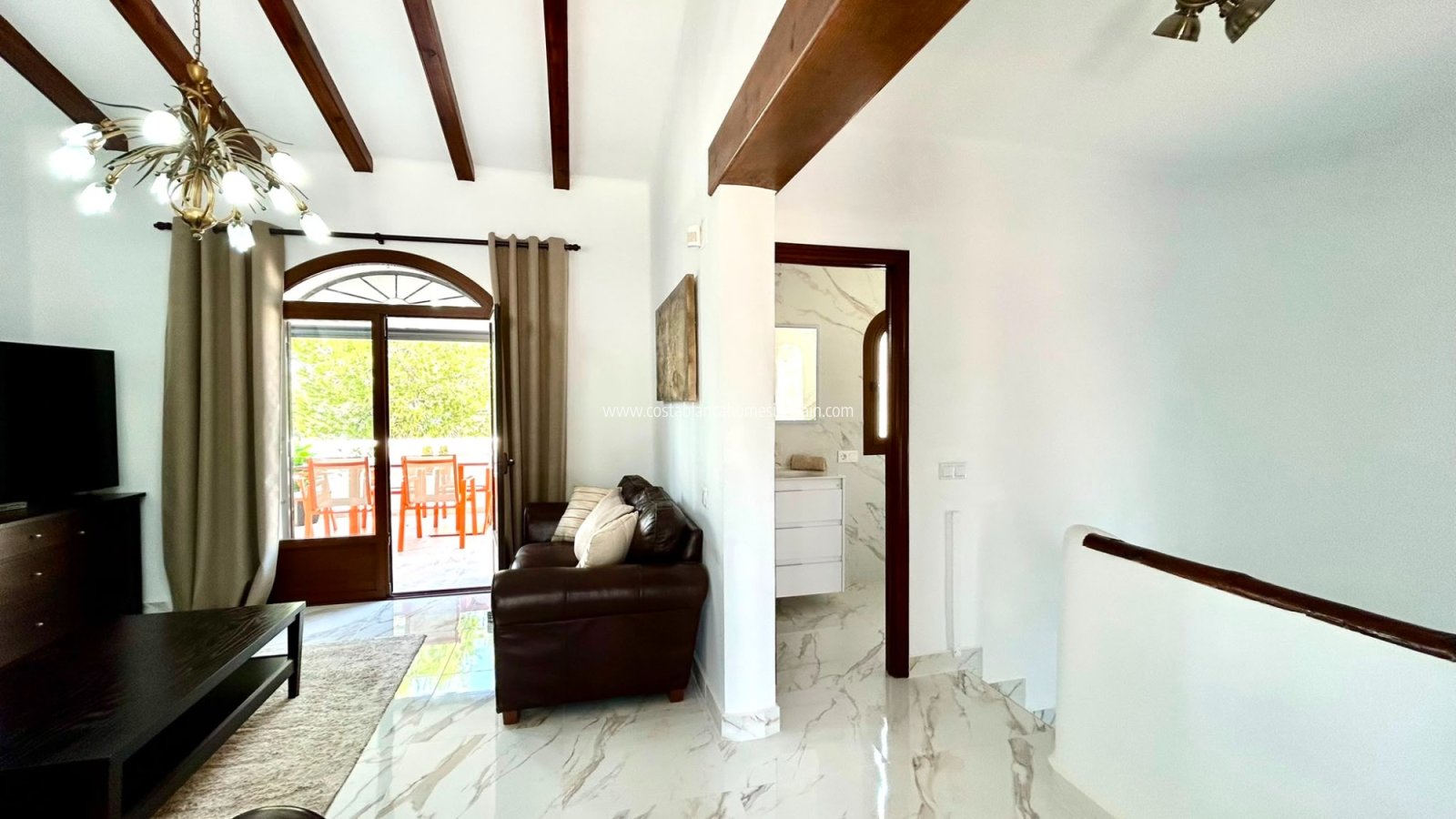 Resale - Detached Villa - Villamartin