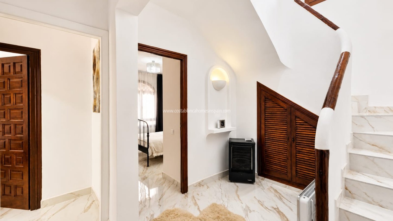 Resale - Detached Villa - Villamartin