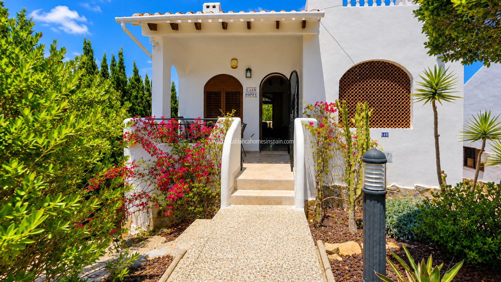 Resale - Detached Villa - Villamartin