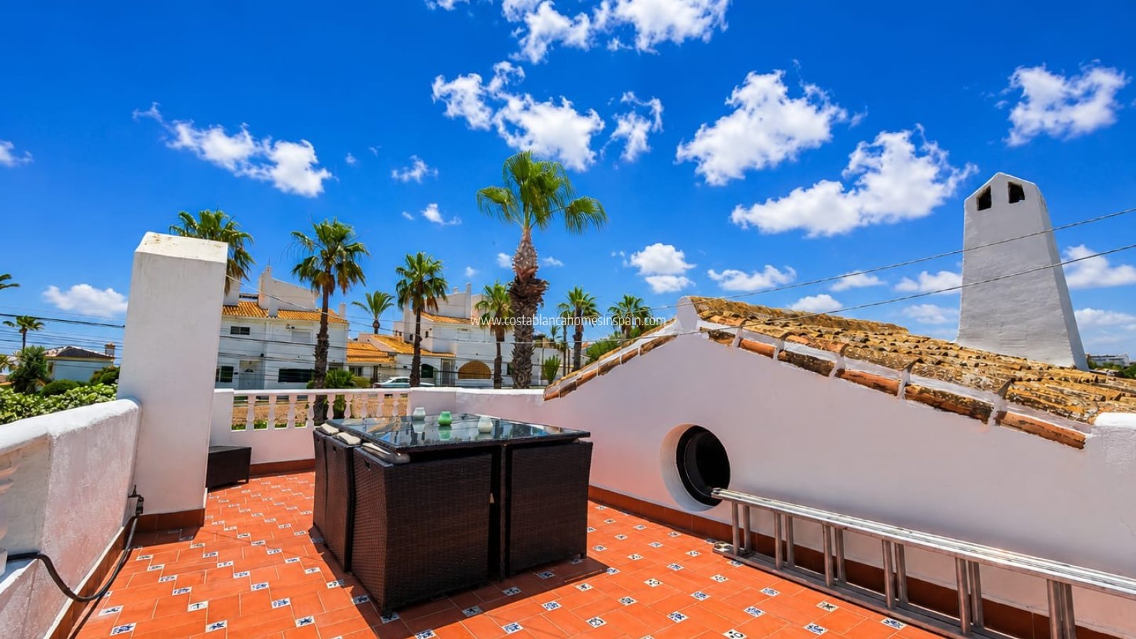 Resale - Detached Villa - Villamartin