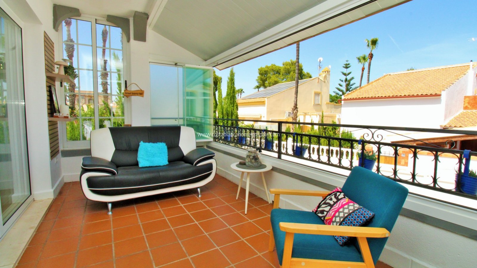 Resale - Detached Villa - Villamartin